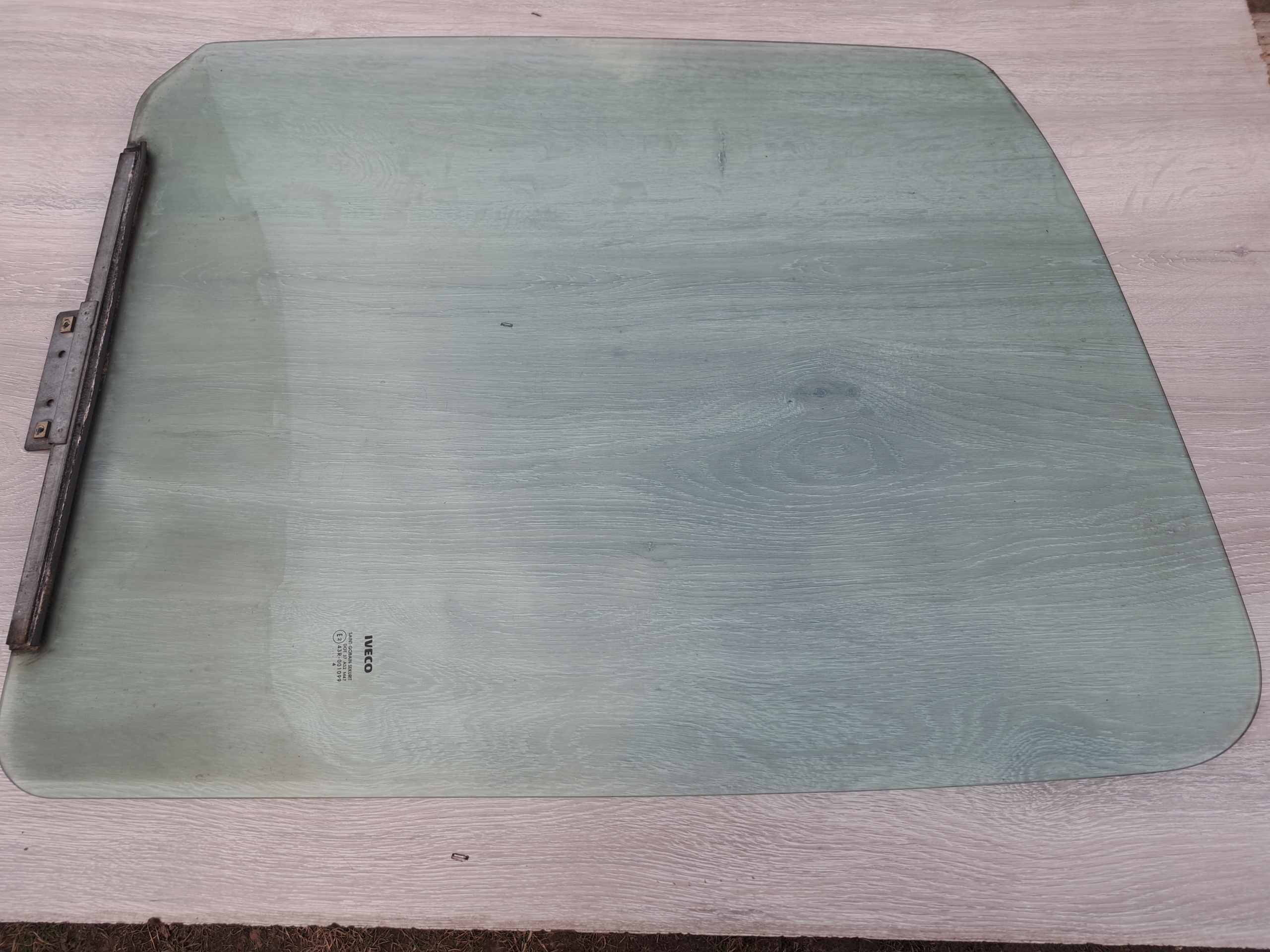 IVECO DAILY III IV SZYBA LEWY PRZÓD LEWA PRZEDNIA