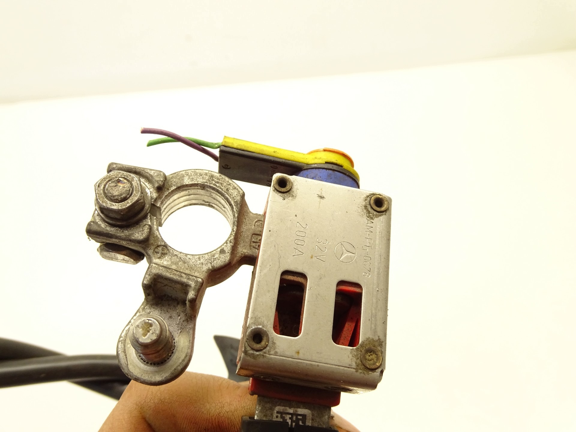 pyrotechnic clamp plus MERCEDES SLK R172 A1725400233