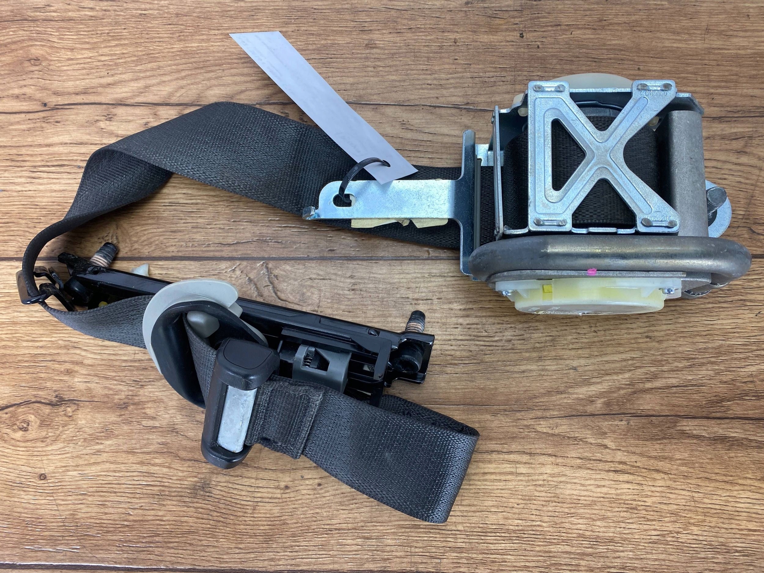 front tension belt safety left driver´s Cadillac CTS III 2014+