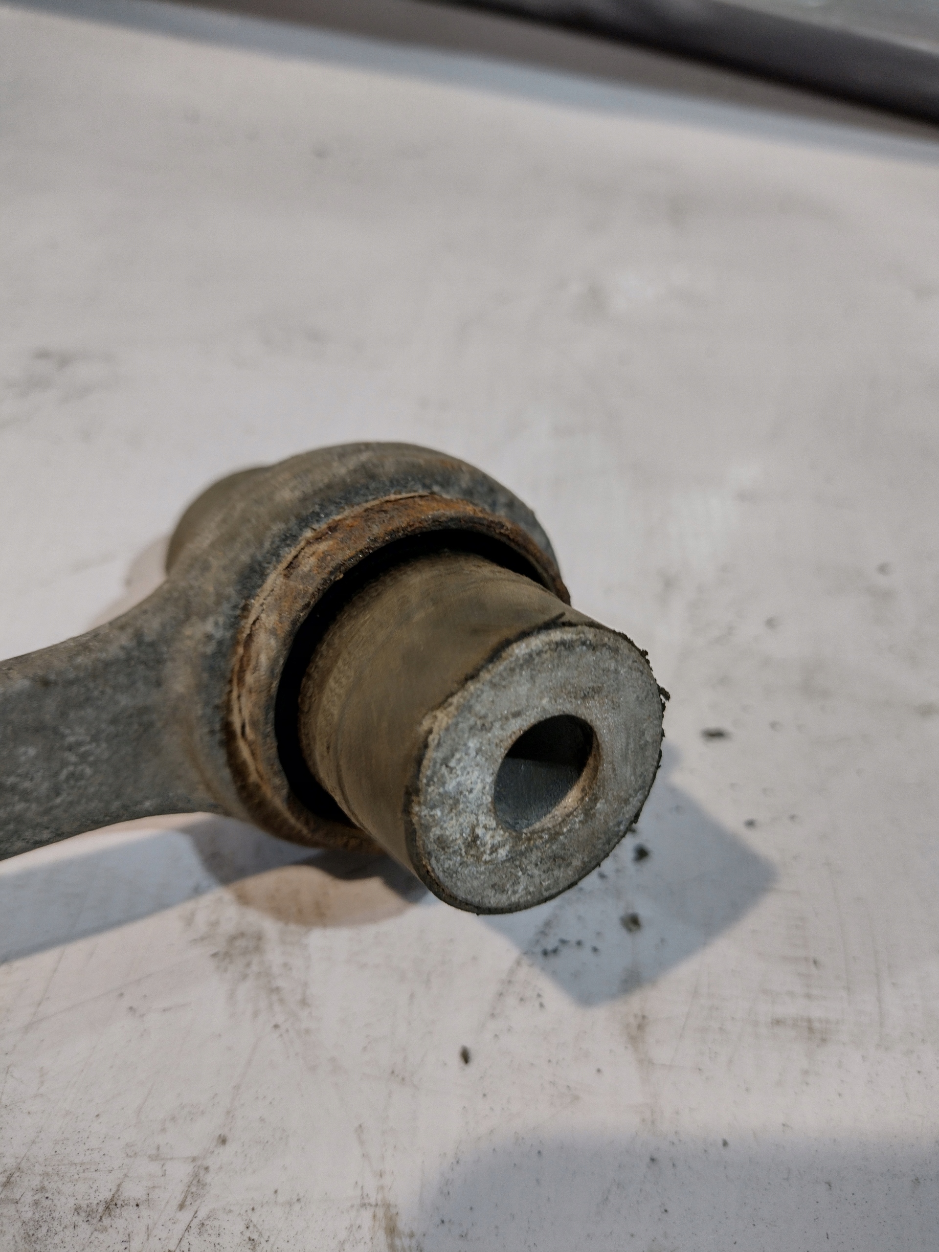 Querlenker heck Mercedes W220 5,0 OE A2203520003