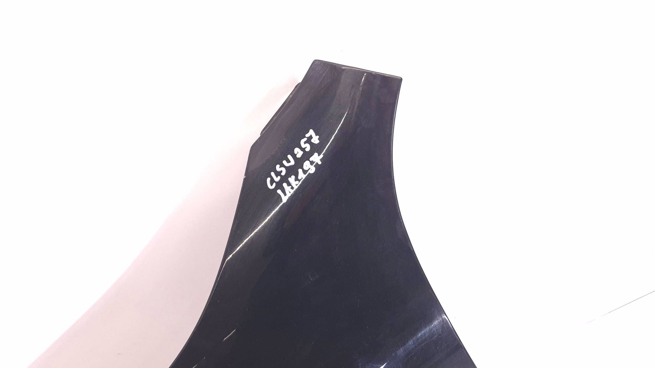 fender left front front MERCEDES CLS W257 197