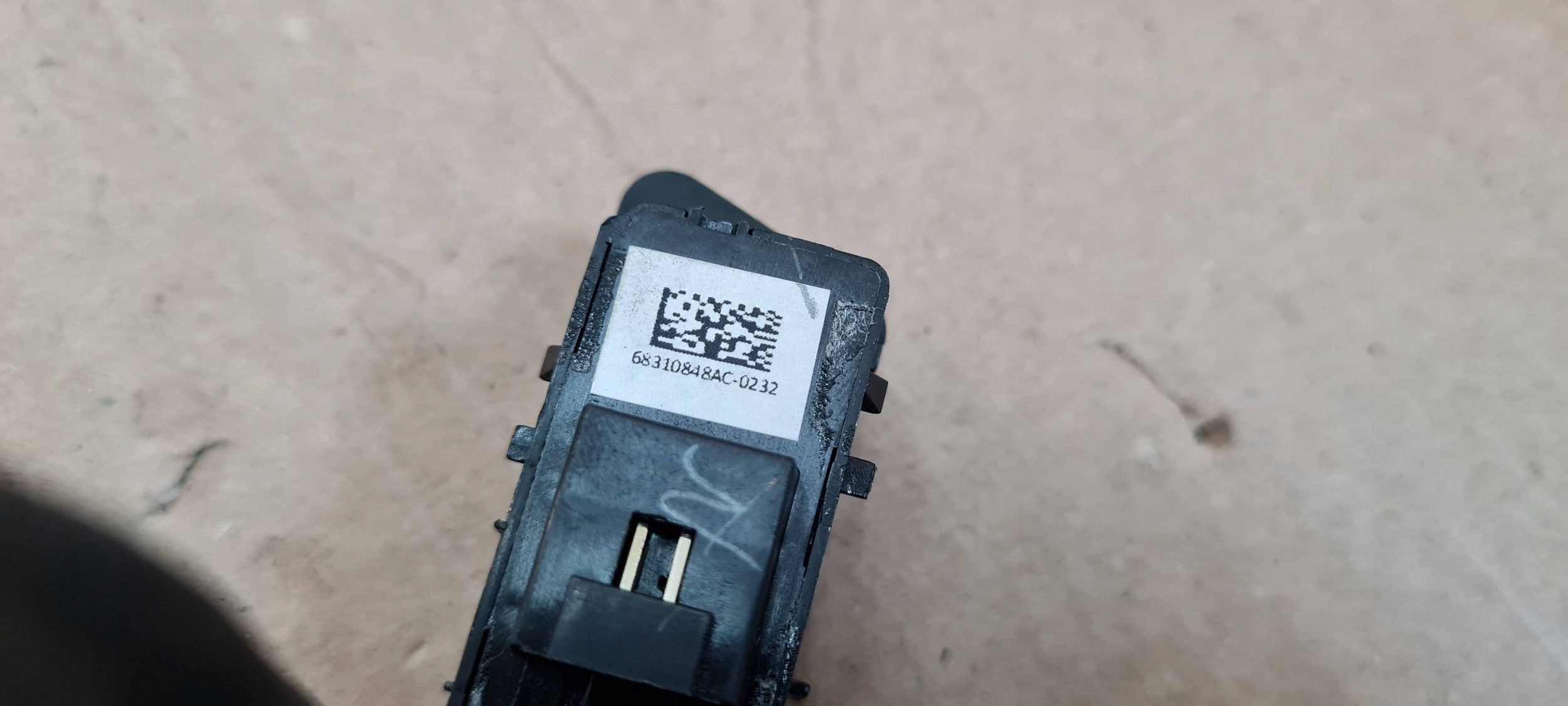 Jeep Grand Cherokee WL 2022 switch PAMIEC seat left left front