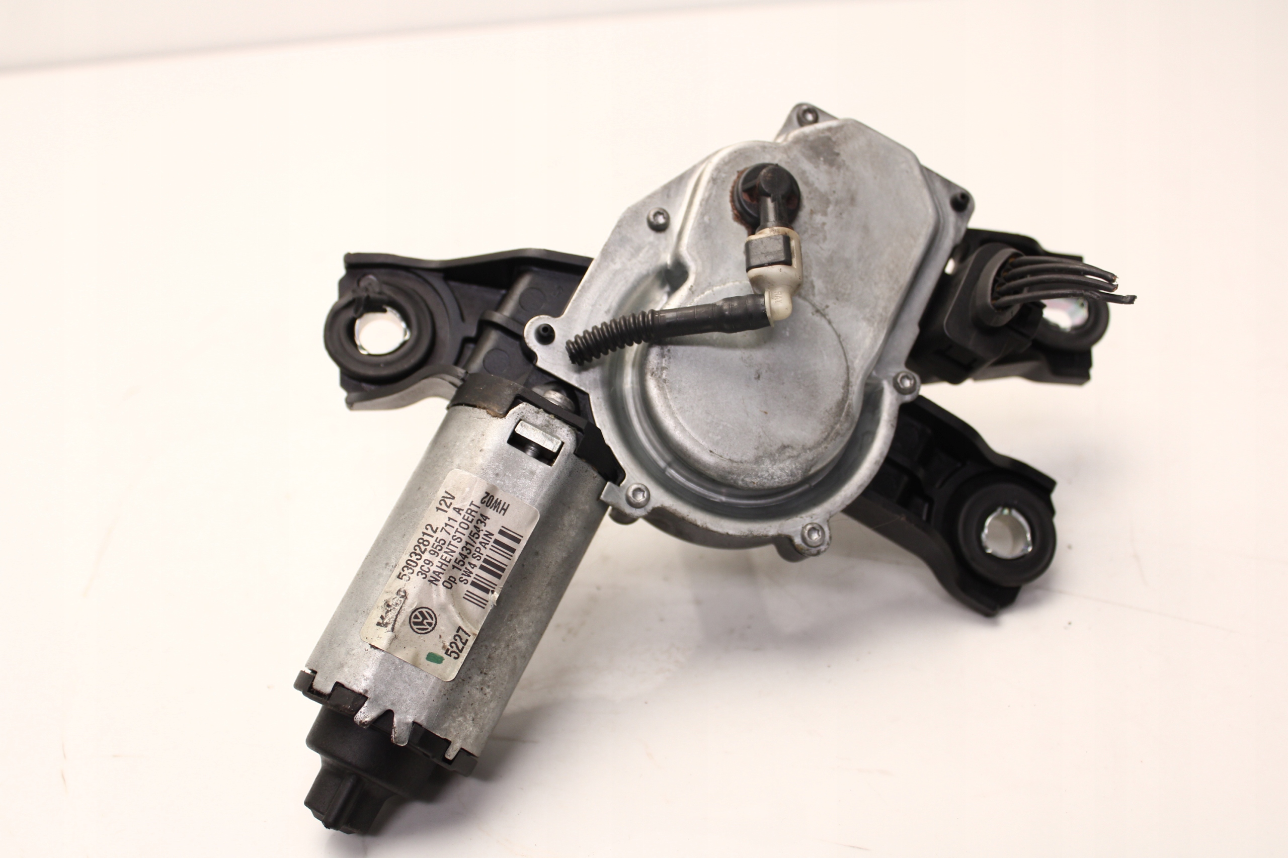VOLKSWAGEN PASSAT B6 06R- SILNICZEK MECHANIZM WYCIERACZKI TYŁ 3C9955711