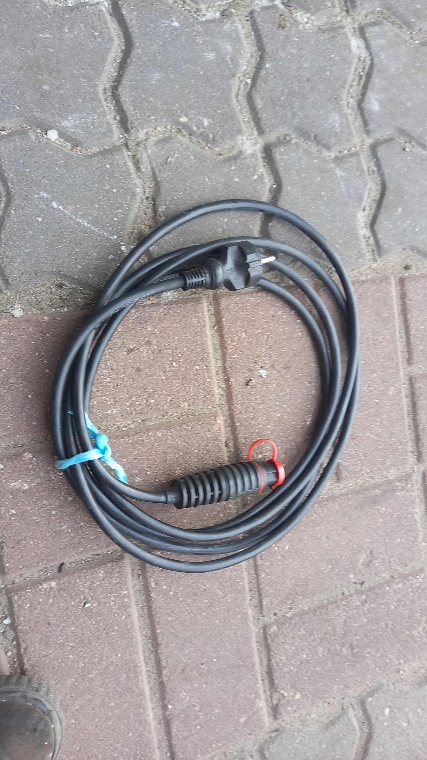 ПРОВІД ПІДІГРІВАЧА РІДИНИ VOLVO 3 PIN