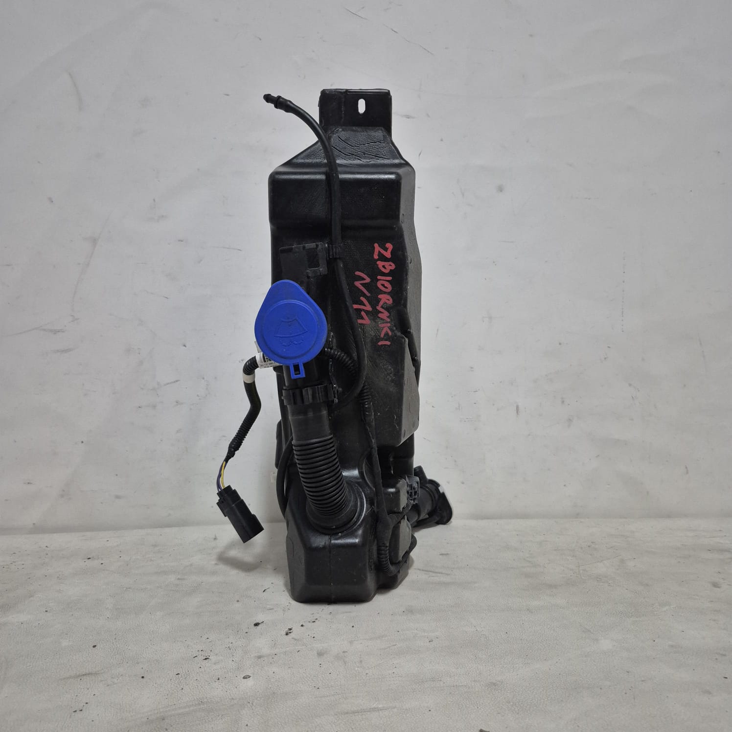 FORD FOCUS IV 4 MK4 18-25 serbatoio LIQUIDO LAVAFARI