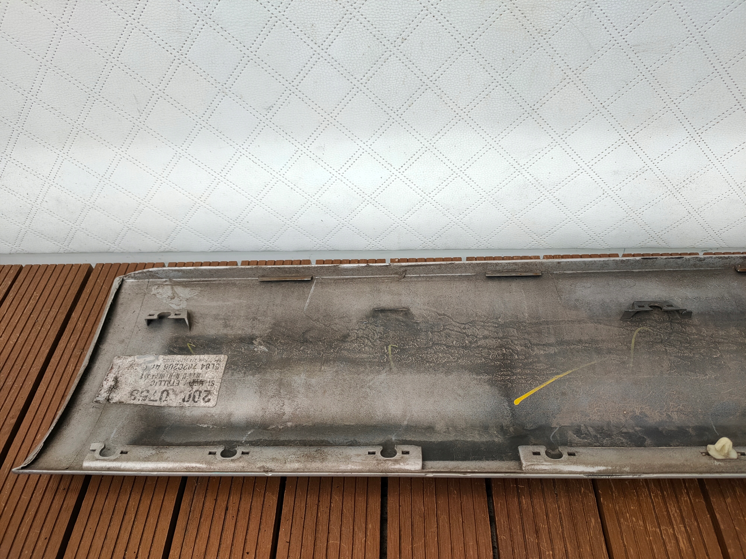 FORD MAVERICK II 01-07 moulding cap door front right front OE