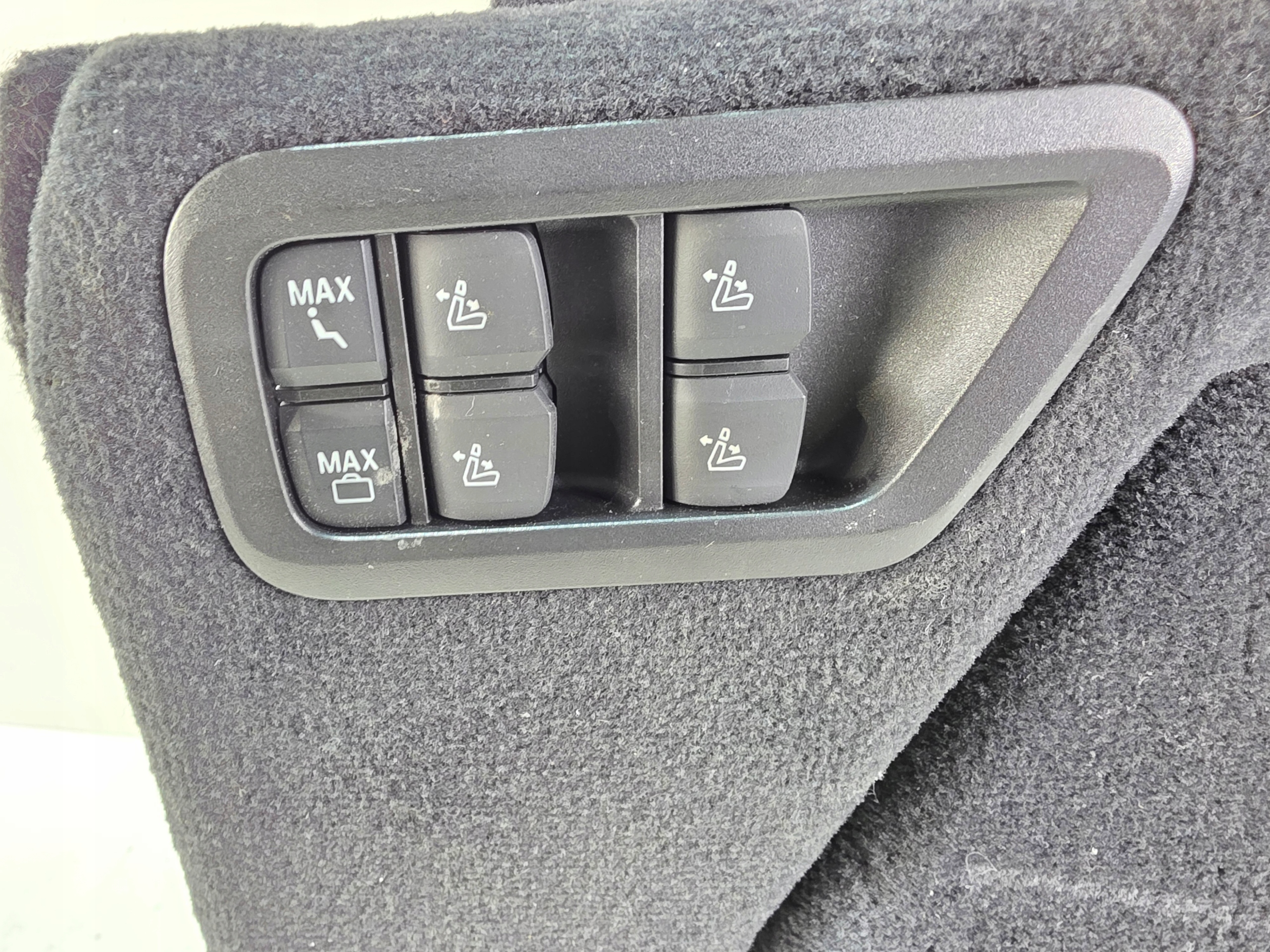 boot upholstery left BMW X7 G07 LCI 5A01893