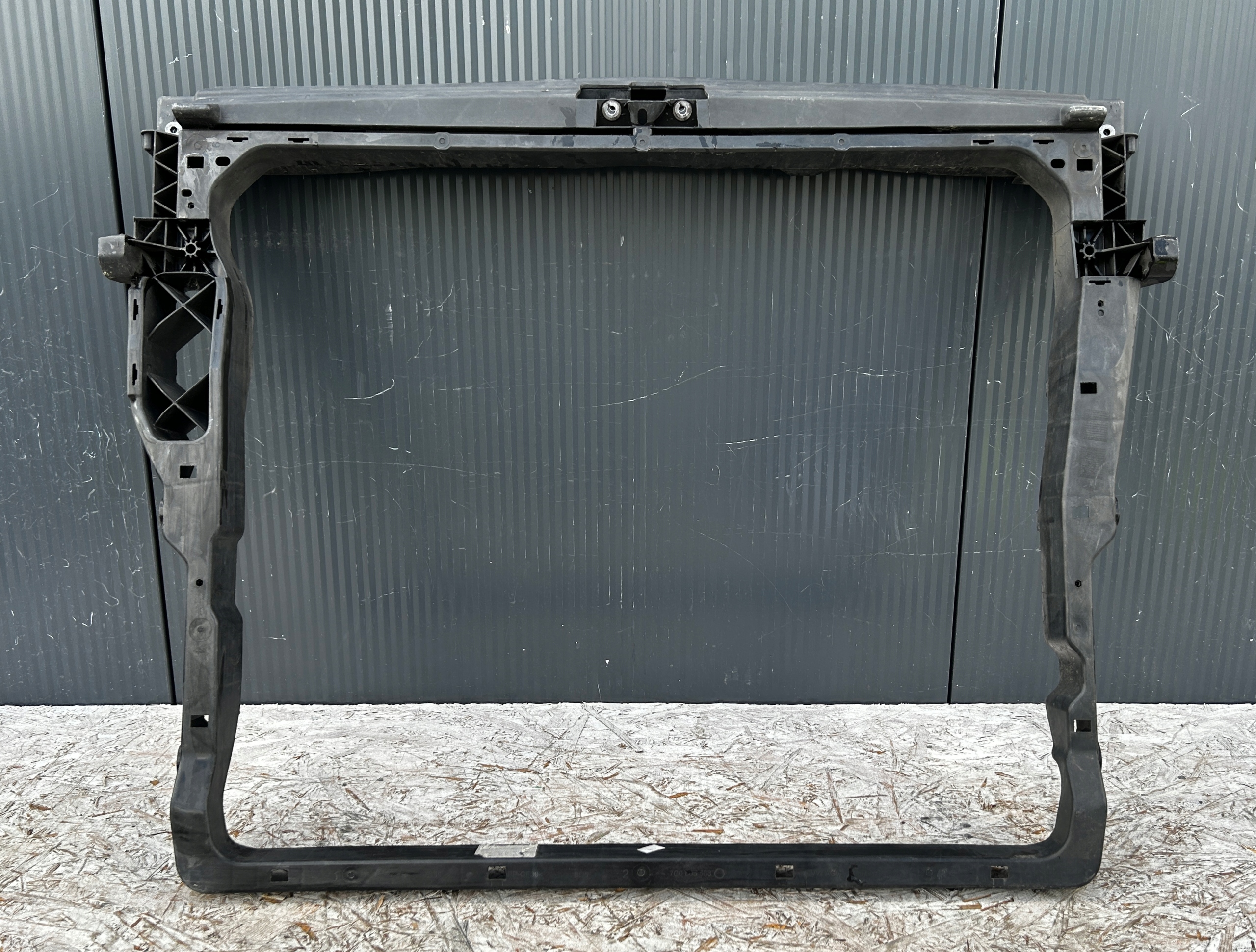 support panel for radiators pillar VW CRAFTER II MAN TGE 7C0805588