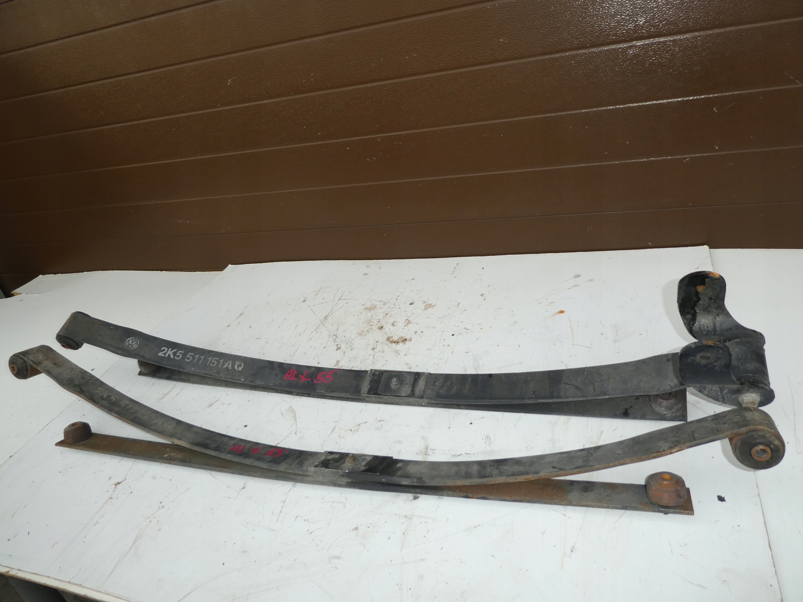 VW CADDY 2K5 2K5511151AQ RESOR RESORY