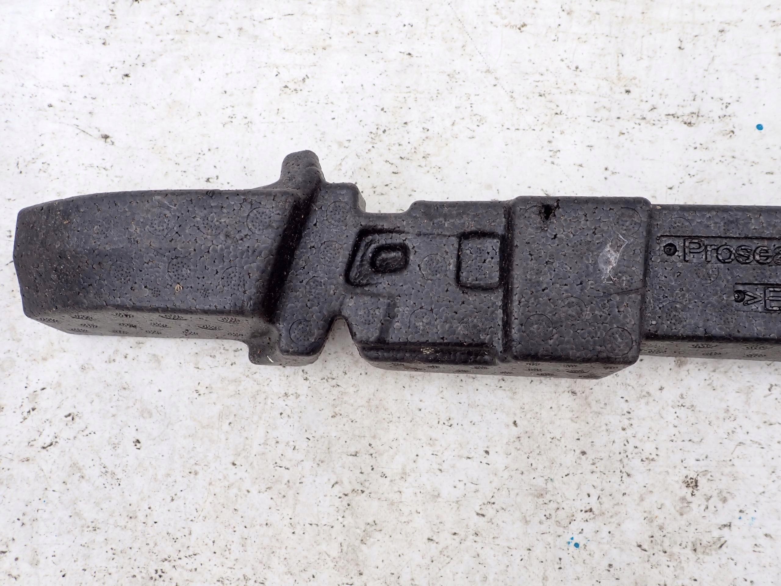 AUDI A1 8X0 ABSORBER der Stoßstange vorne 8X0807251D