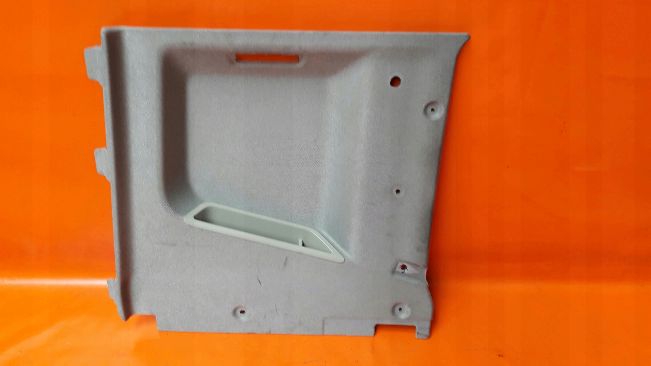 VOLVO FH4 TAPICERKA KABINY LEWA