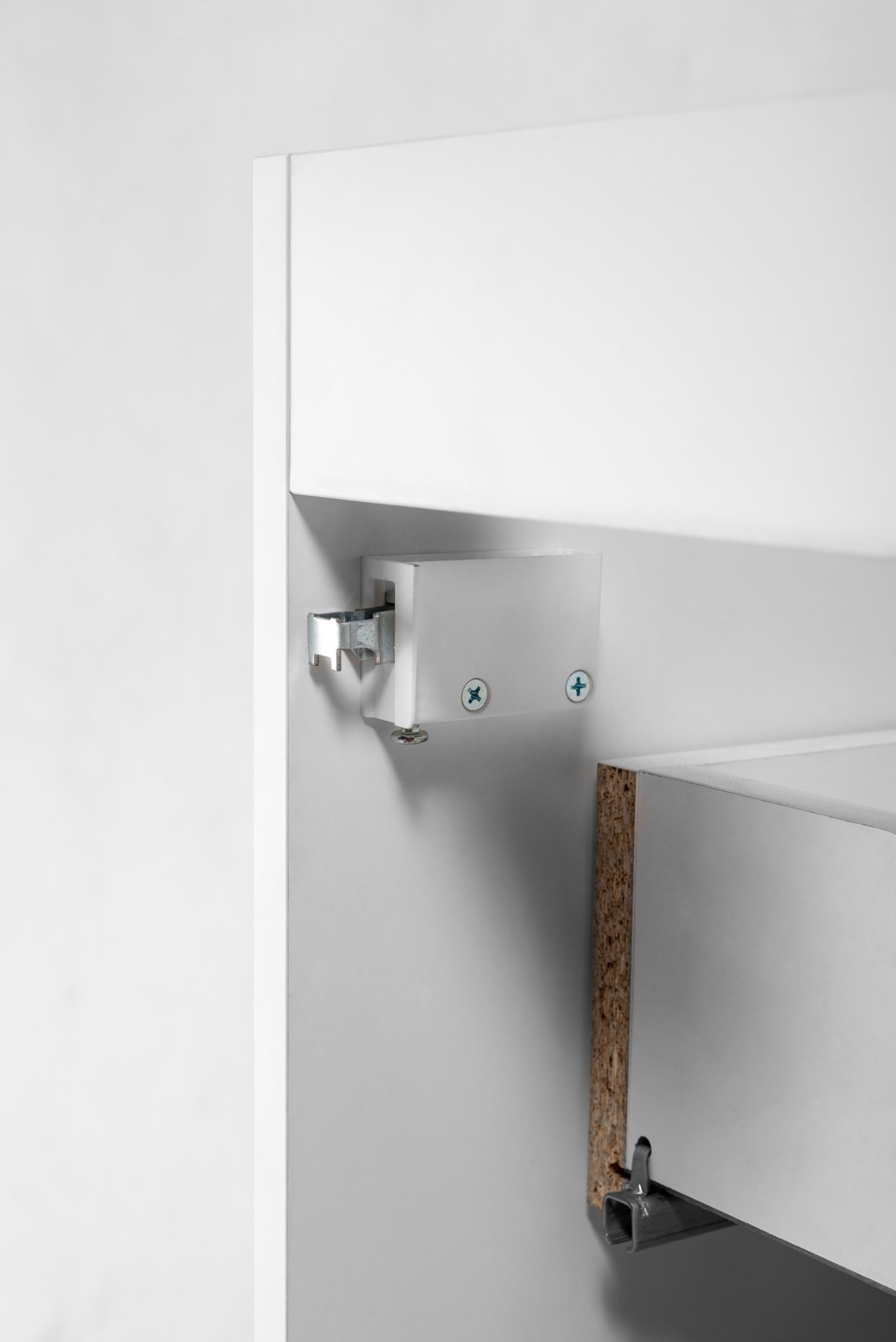 Szafka Łazienkowa Wisząca pod Umywalkę 60 Biała lakier RYFLOWANY front MDF Kolor mebla biały