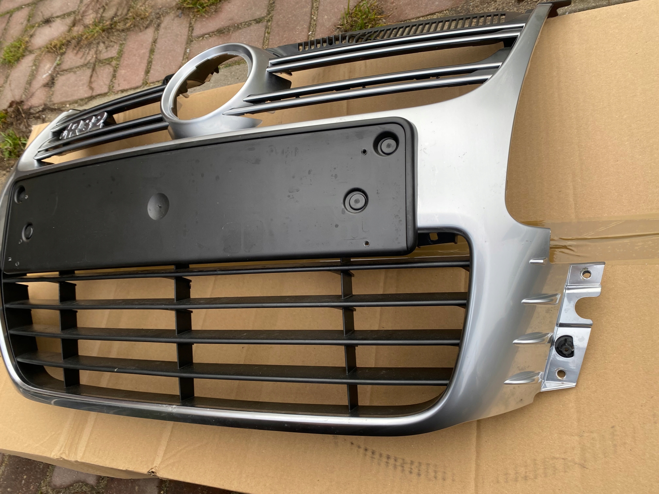 VW Golf V Kühlergrill FRONTGRILL Kühlergitter 1K0853653D - Thumbnail 8
