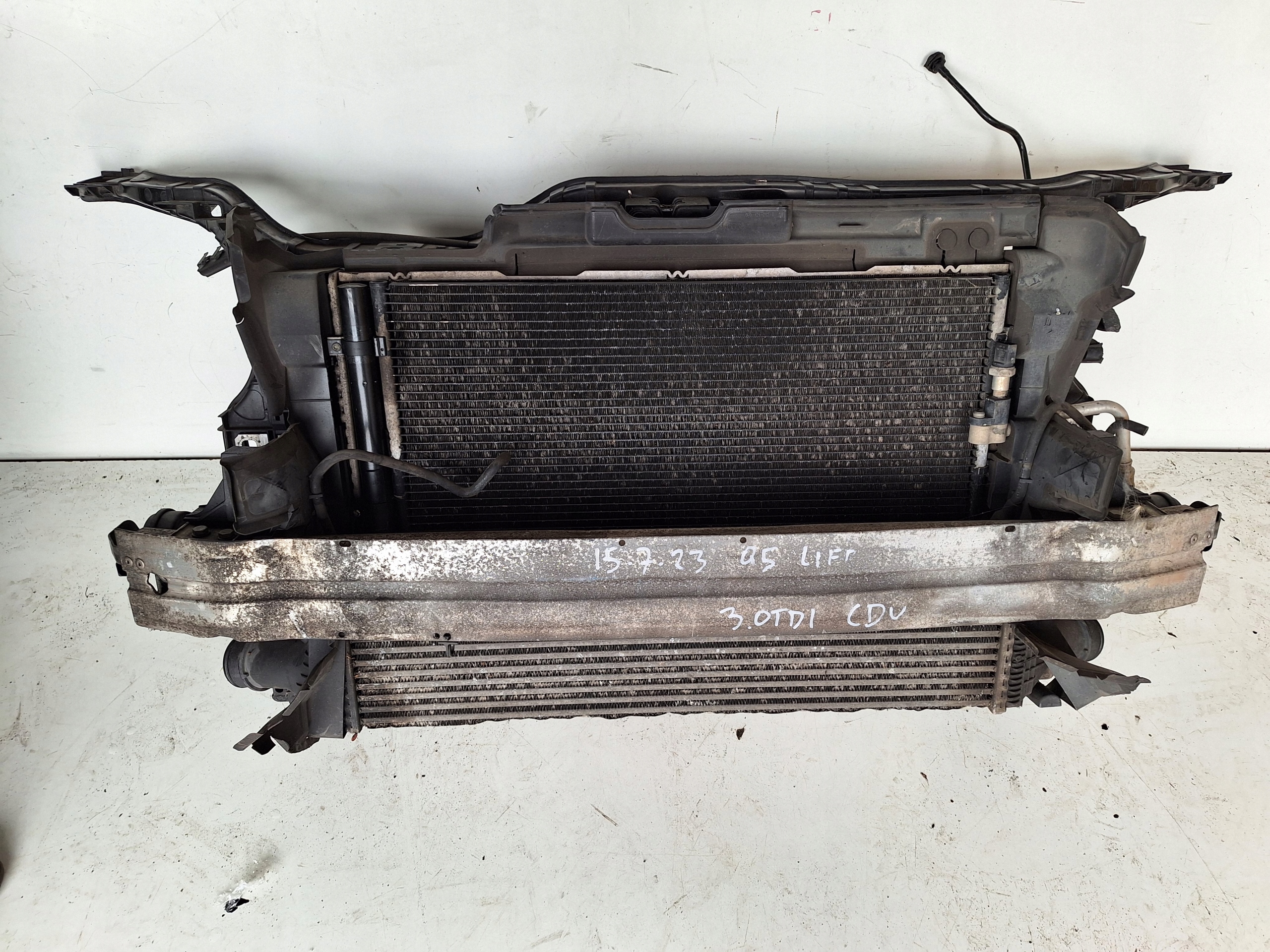 AUDI Q5 8R LIFT 12-16 support panel for radiators 3.0 TDI AUTOMAT