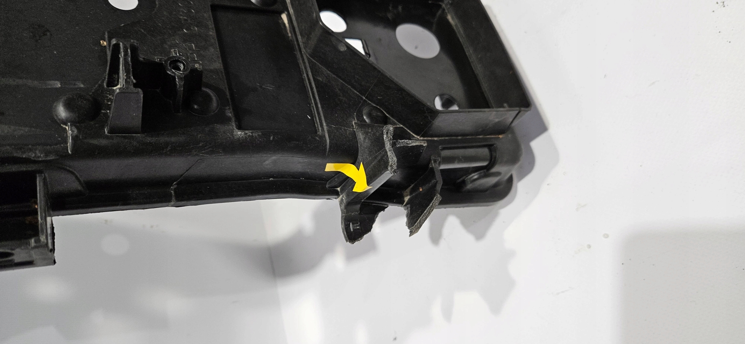 support panel for radiators pillar RENAULT ARKANA 19- original 625008479R