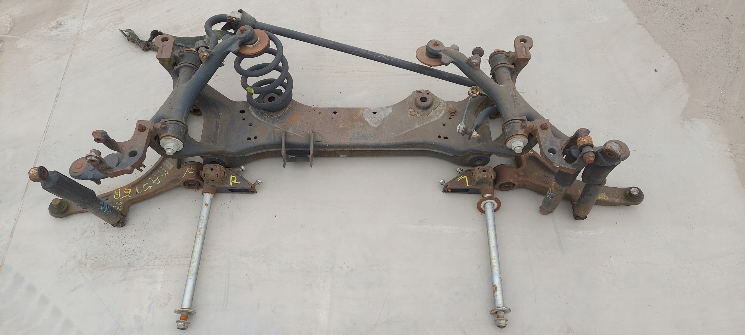 arm L or R front MASTER II MOVANO A 97-10