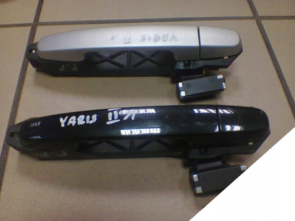 YARIS II 2 06-11 KLAMKA PRAWA PRZEDNIA PRAWY PRZÓD