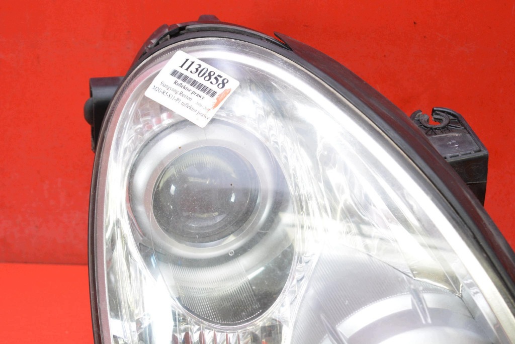 REFLEKTOR right light front lens EU SSANGYONG REXTON 2 II Y250 06-12
