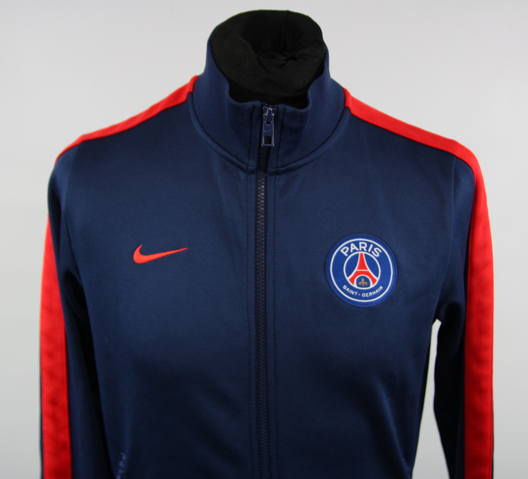 Nike PSG bluza piłkarska rozmiar M EAN (GTIN) 0195868360134