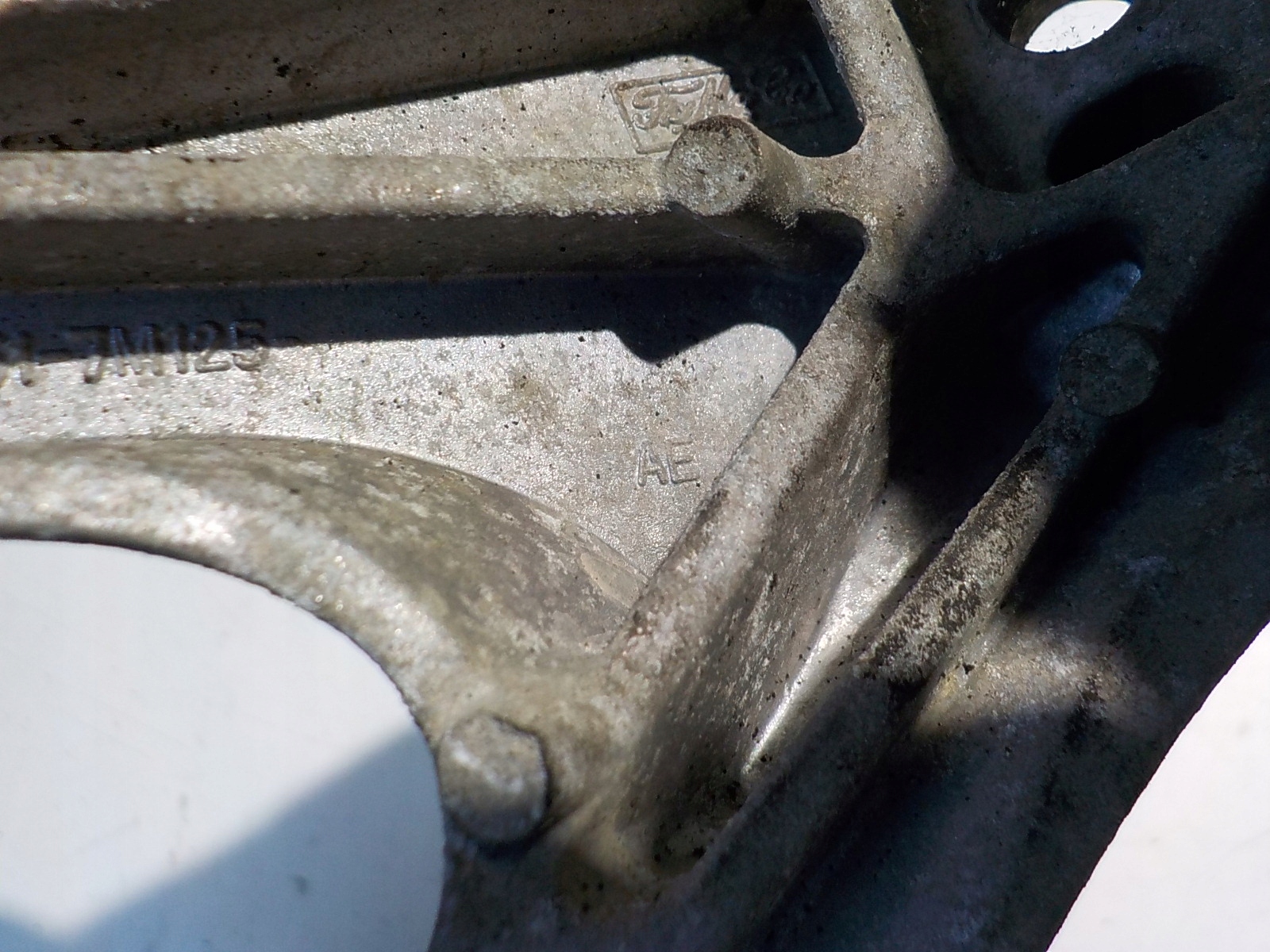 FORD FOCUS II MK2 LAPA SKRZYNI 3M51-7M125-AE Typ samochodu Samochody osobowe