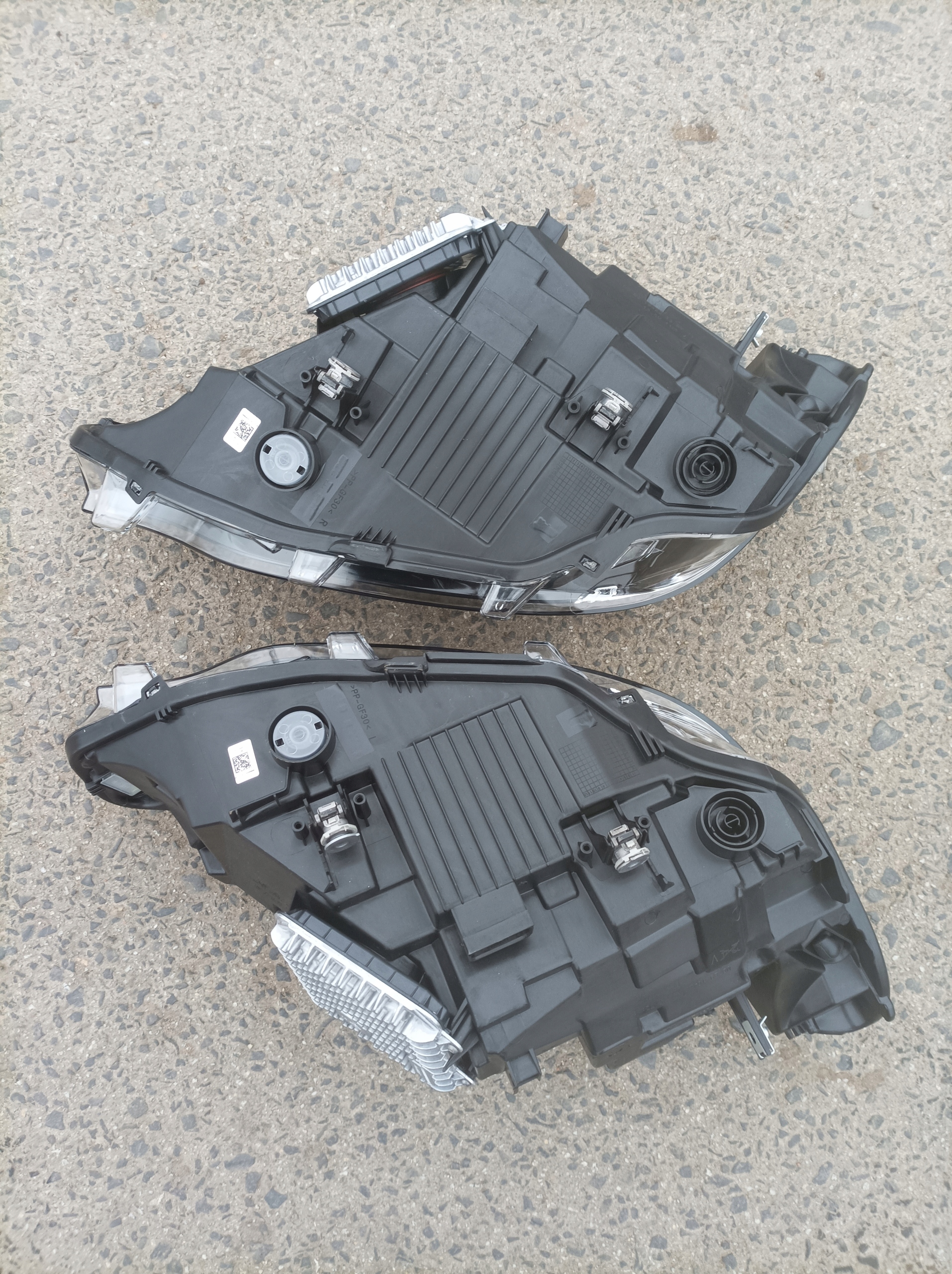 BMW 4 F32 F33 F36 LAMPA REFLEKTOR LED LEWA PRAWA Typ samochodu 4x4/SUV Samochody osobowe