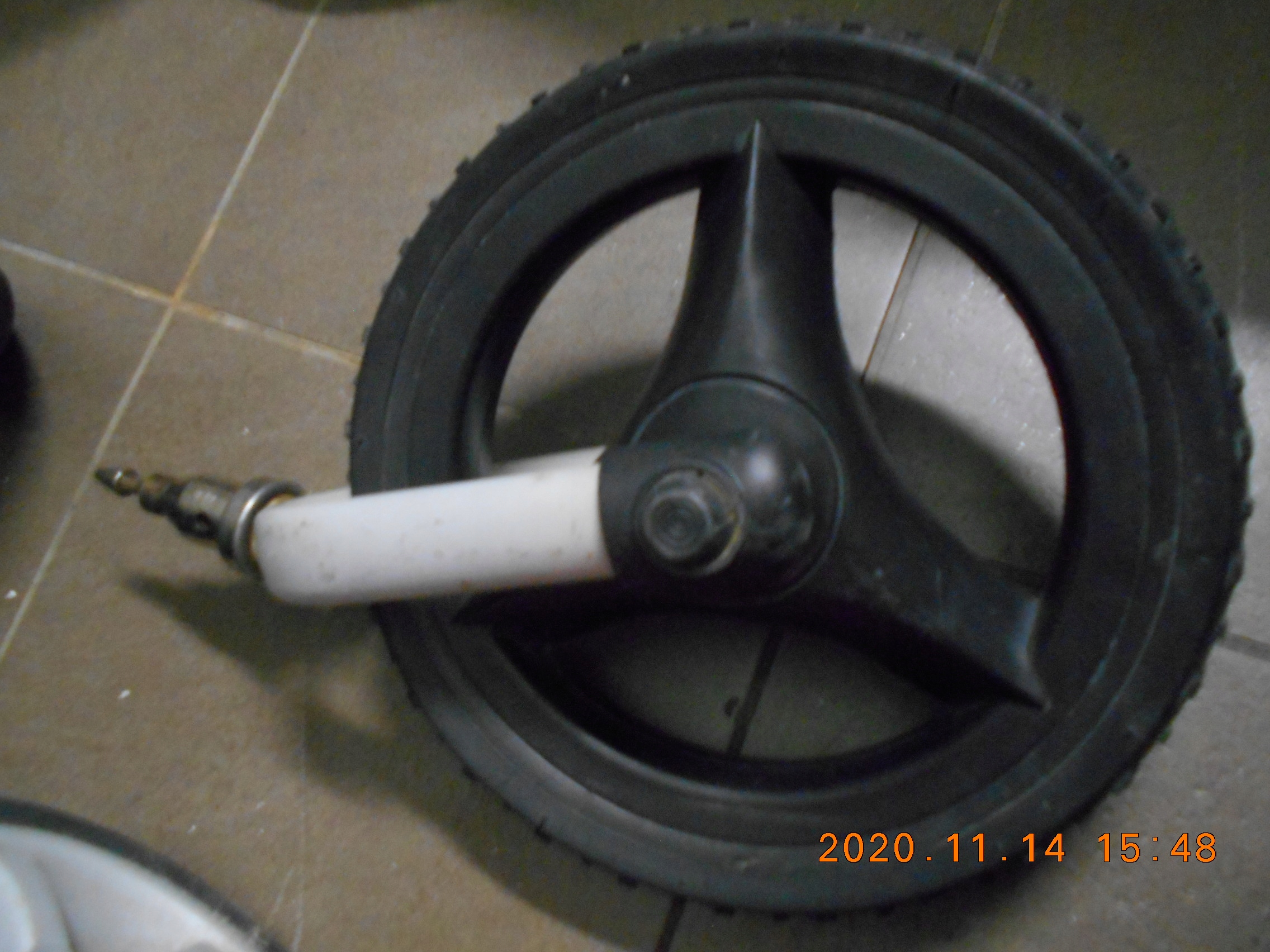 Круг вперед, к wheeled коляски Graco Trekko