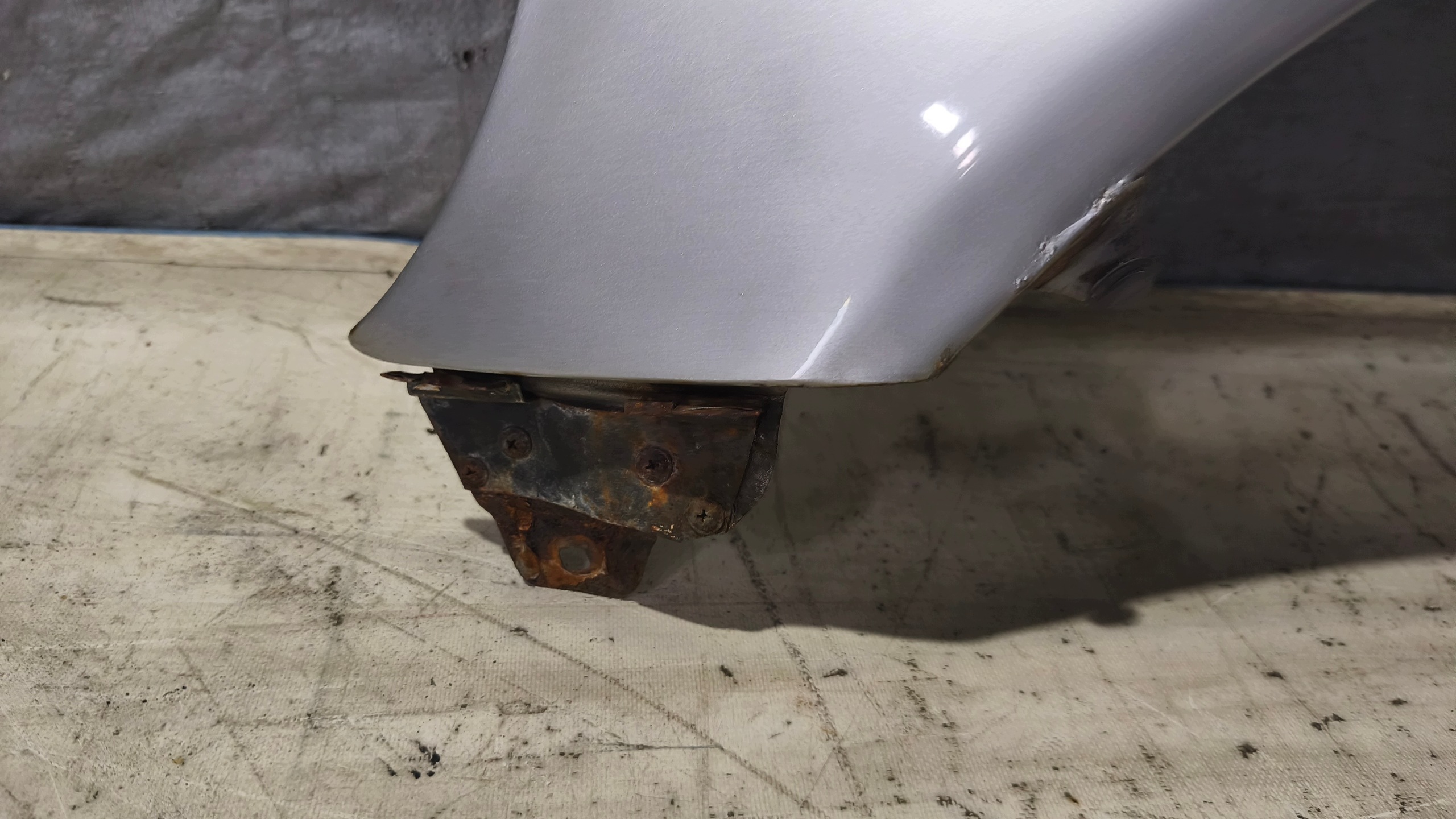 fender left front HONDA JAZZ II 2002r K: NH623M