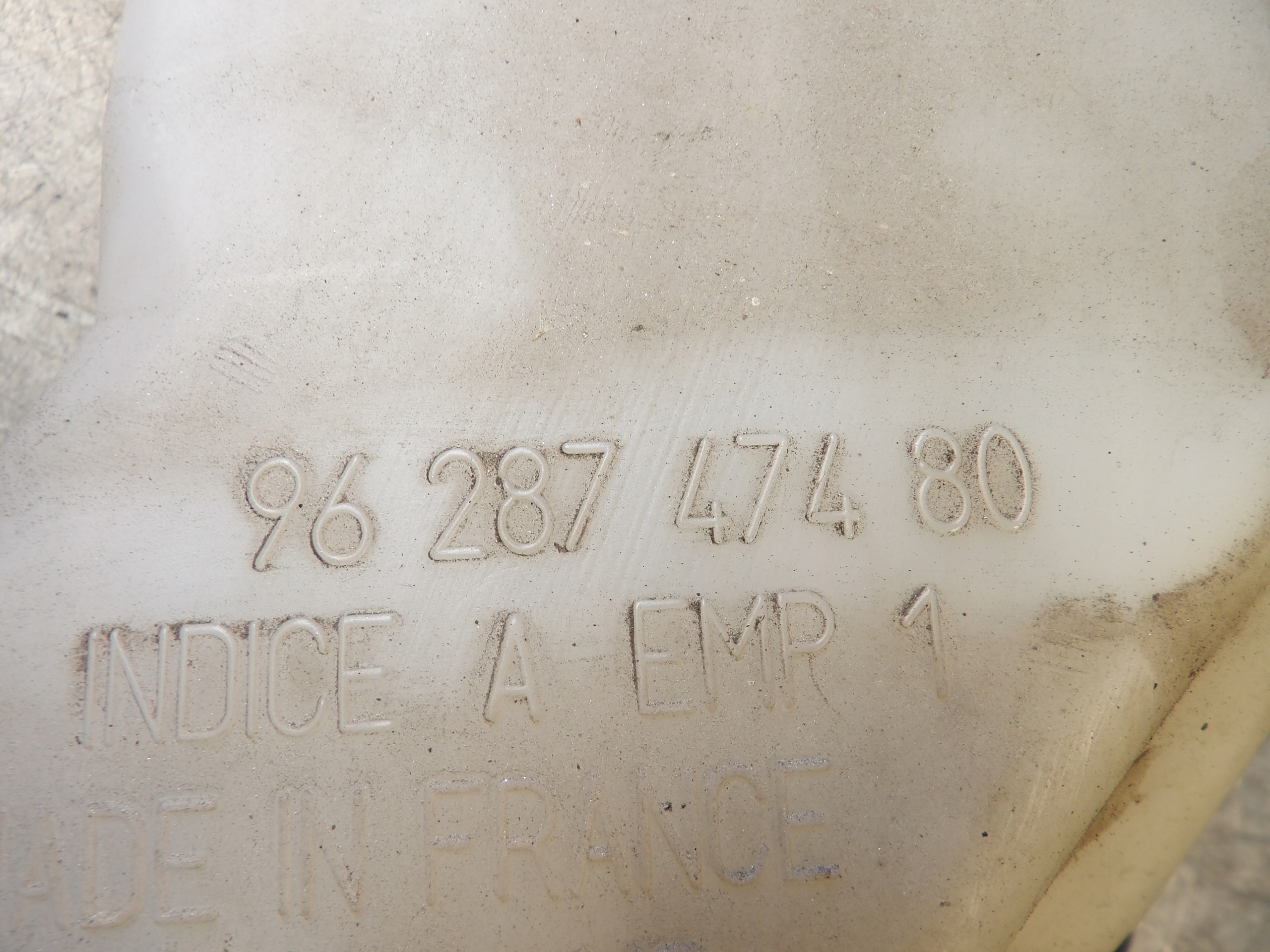 Peugeot 206 Behälter Spritzdüse 9628747480