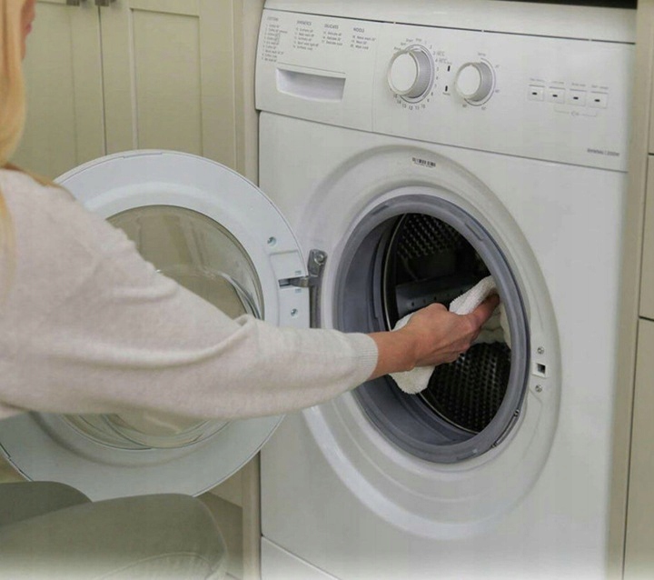 NAKŁADKA BLACK DECKER NAKŁADKI ŚCIERKA MOP FSM 1605 1610 1620 1630 Kolor dominujący biały