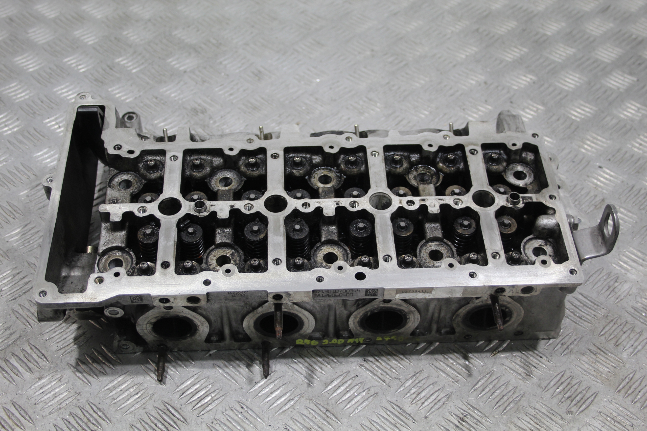 GŁOWICA ZAWORY MINI COOPER R56 2,0 D N47 78126060400