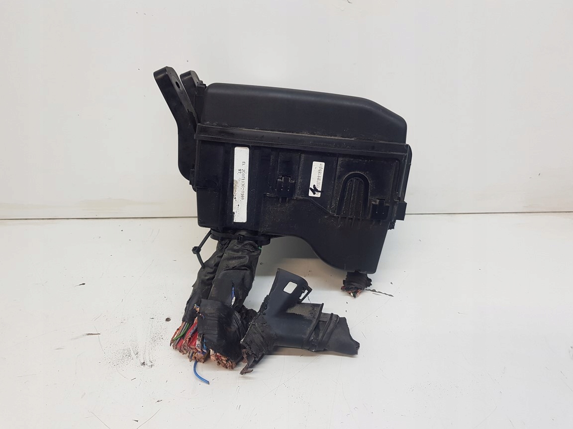 dose der sicherungen HYUNDAI IX35 91443-2Y061