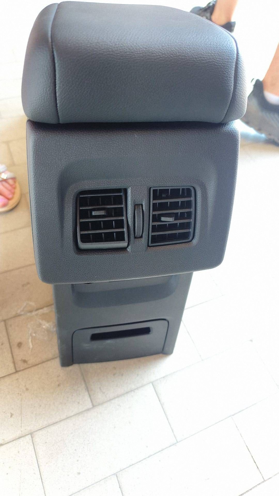 armrest TUNEL central Renault Kangoo III IV