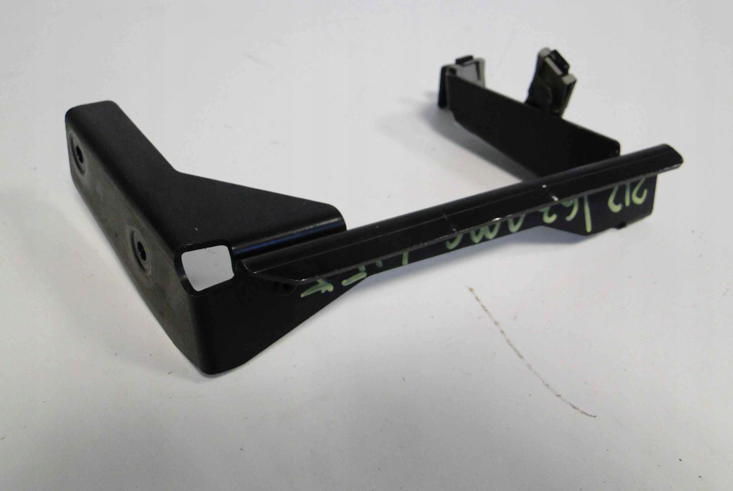 MERCEDES CLS 218 WSPORNIK OSŁONY PRAWY 63 AMG Typ samochodu 4x4/SUV Samochody osobowe