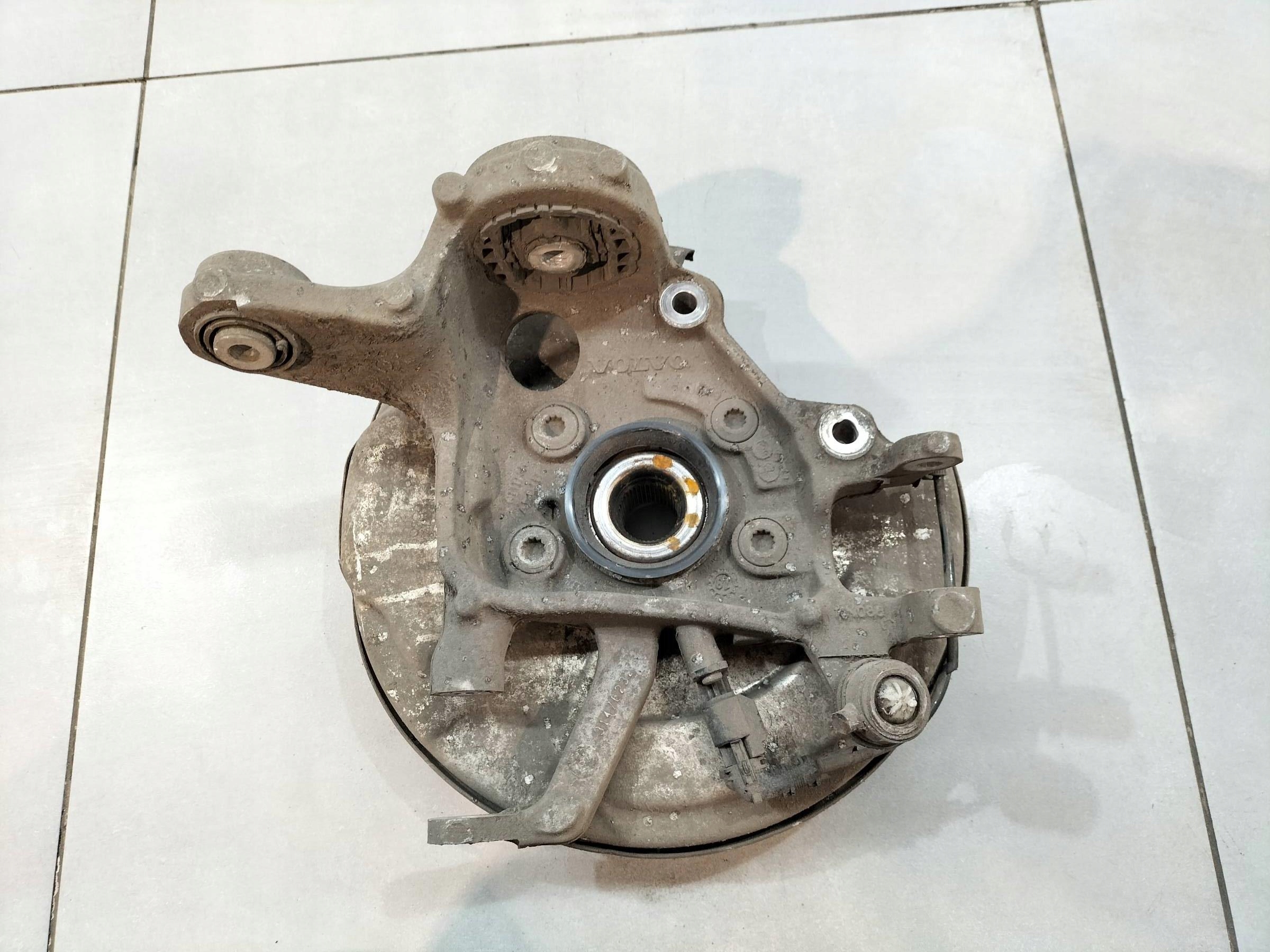 swing right rear part 2.0 D AWD 190 KM 31476232 Volvo V60 II (2018- )