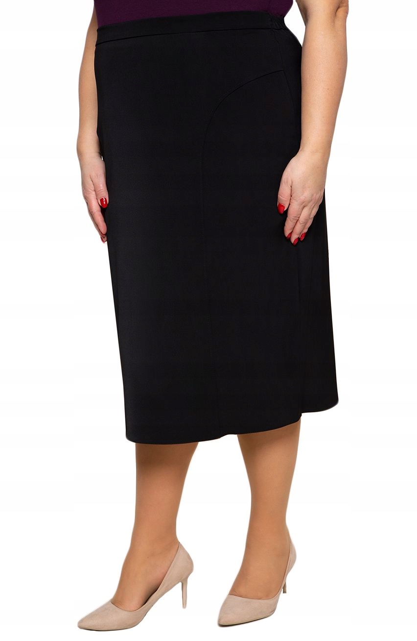 Klasická černá sukně s prošíváním 54