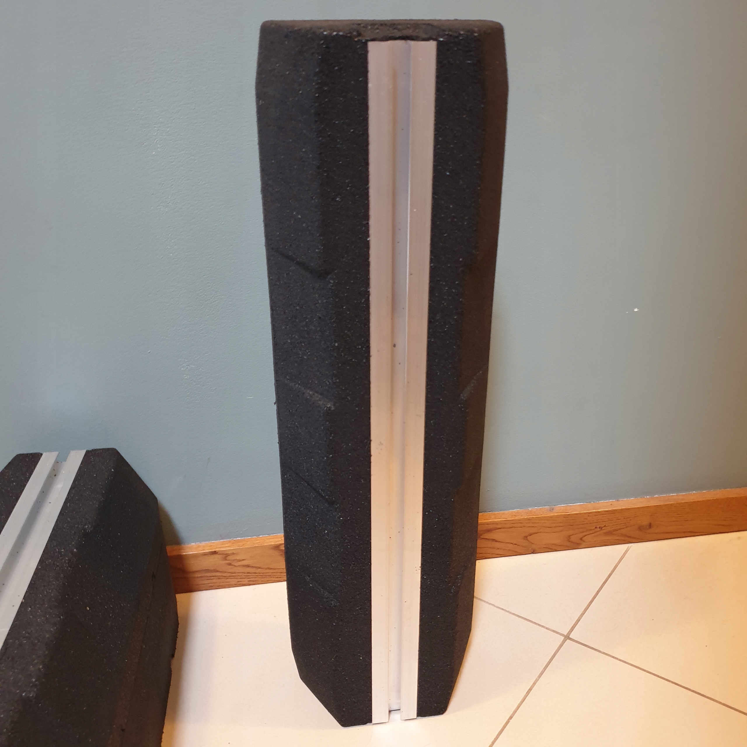 Podstawa gumowa pod pompę ciepła 60cm komplet wzmocniona SZEROKA 18cm Maksymalna moc grzewcza 10 kW