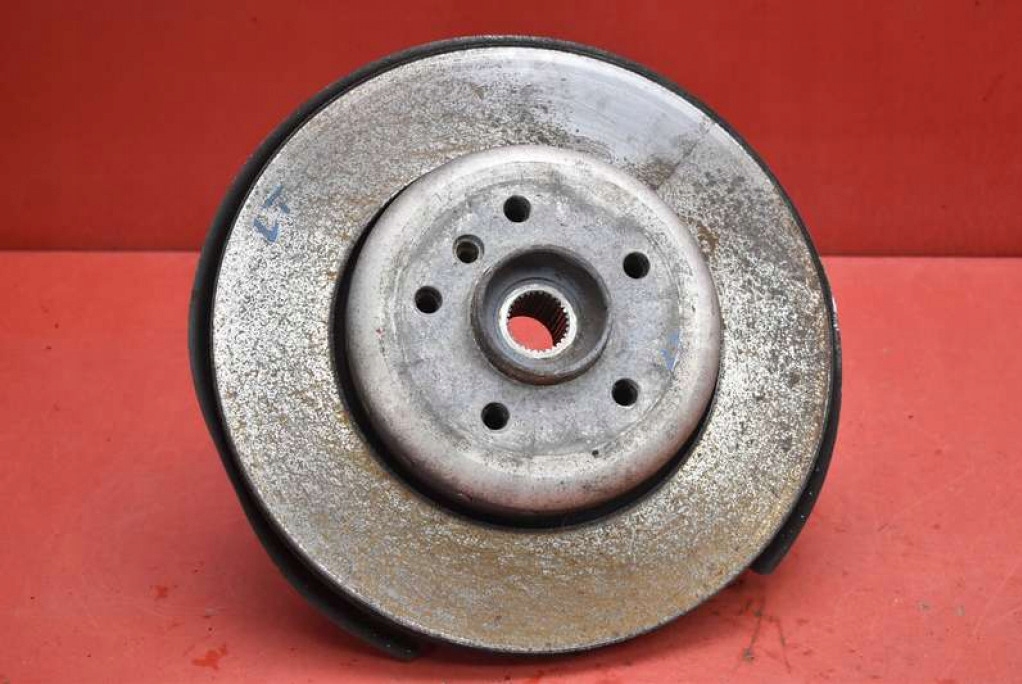 otoč čepu levá záď BMW E63 4.8 V8 367 KM 03-07