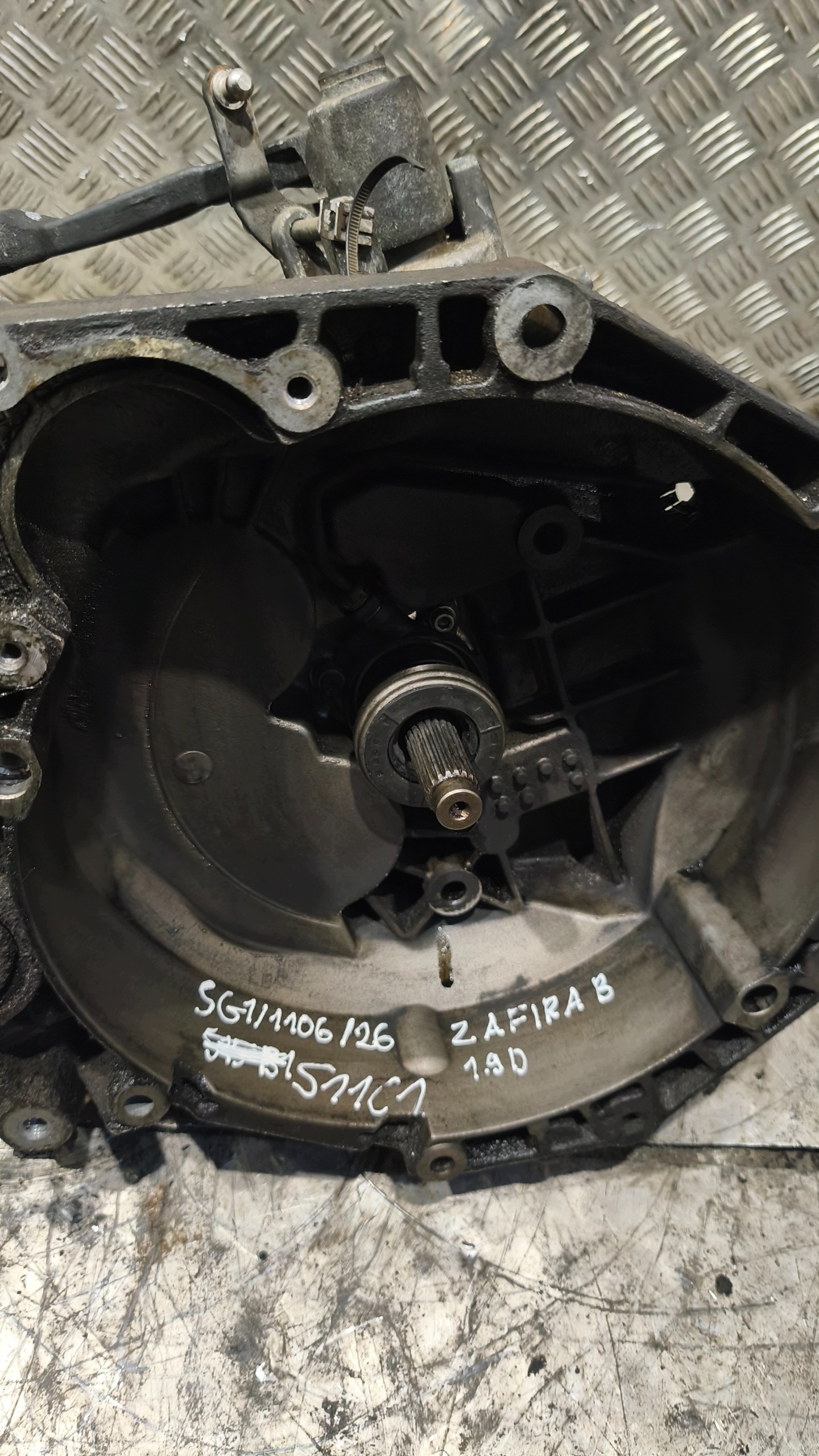 gearbox, OPEL ZAFIRA B 1.9D 2008r