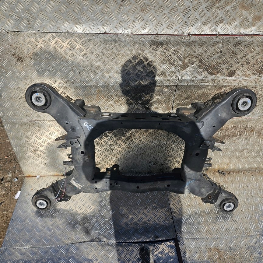 Mercedes GLE C292 ML W166 4matic Tylna Belka Kołyska Ssanki A1663505900