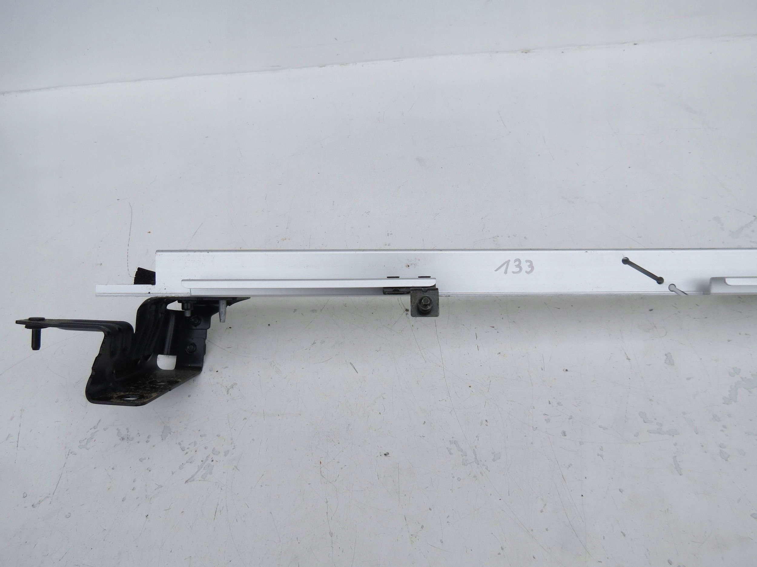 rail PROWADNICA boot left VOLVO V70 lll 3.2 B R6 243 KM 31292554