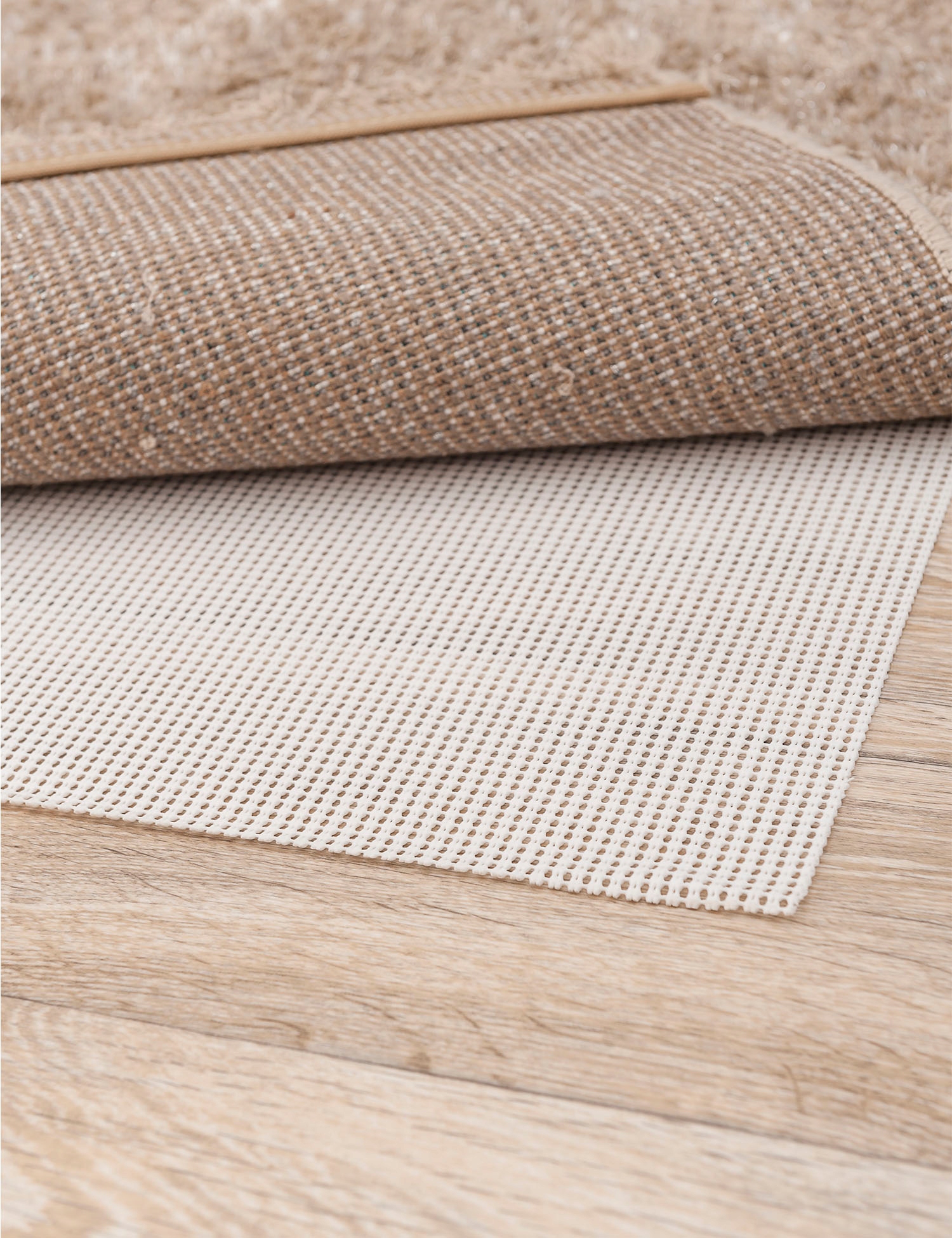 MATA ANTYPOŚLIZGOWA POD DYWAN I CHODNIK POD SIEDZISKA 60cm cięta z metra Szerokość produktu 60 cm