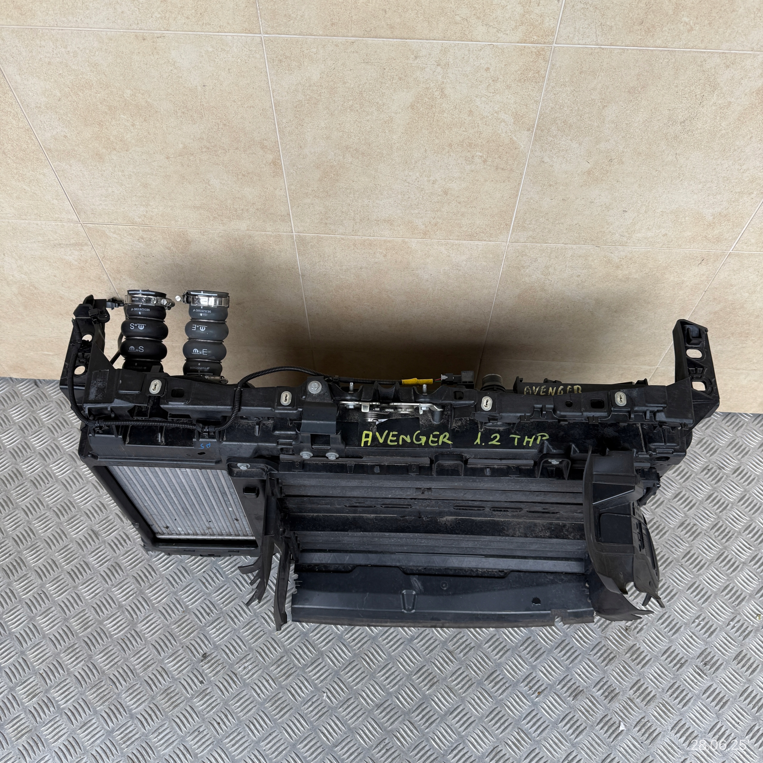 support panel for radiators complete JEEP AVENGER 2023 ROK 1.2 THP