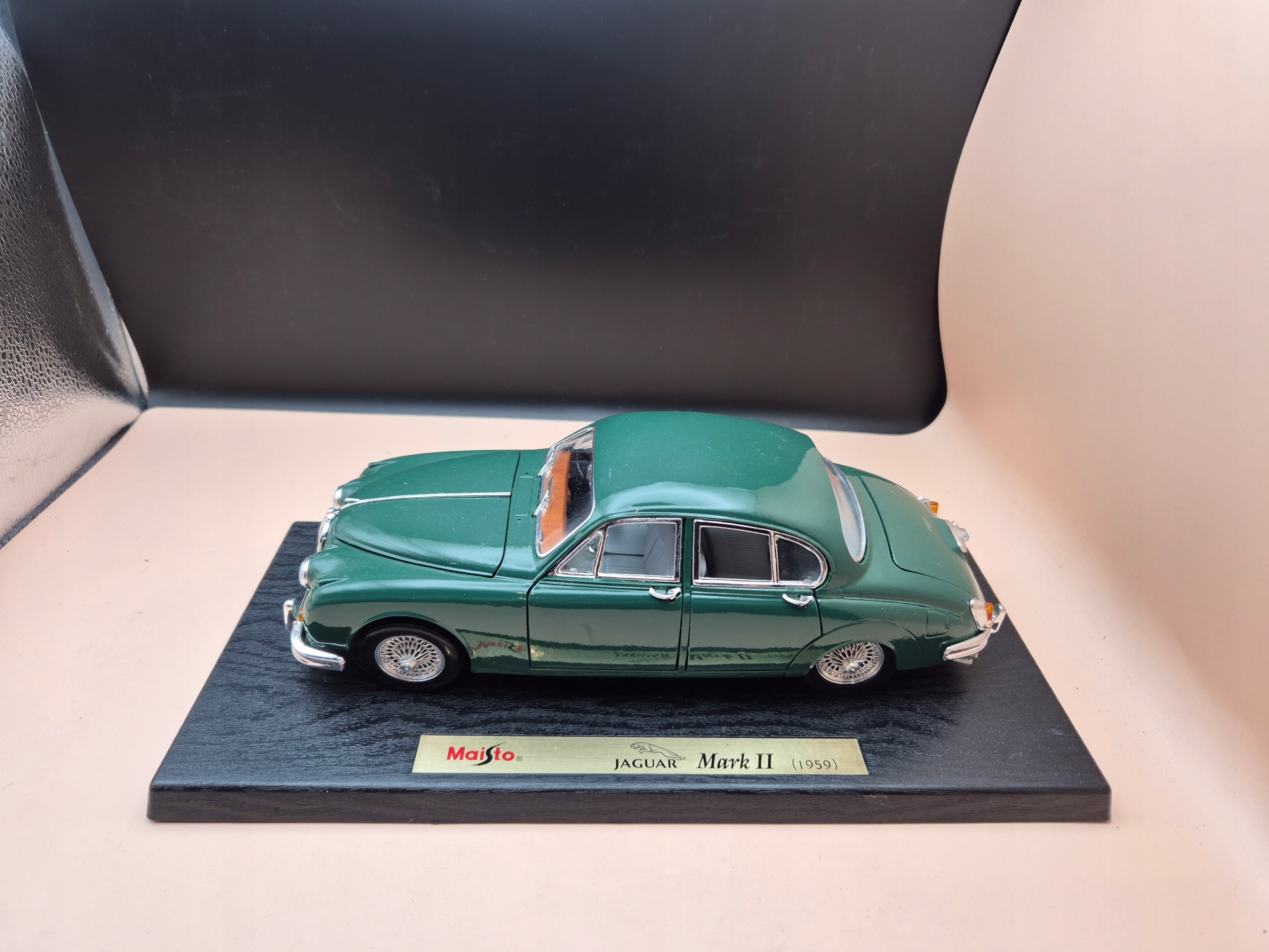 Jaguar X-type 1/18 Maisto - Niska cena na Allegro