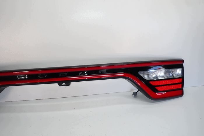 DODGE DURANGO 19-24 couverture de hayon arrière