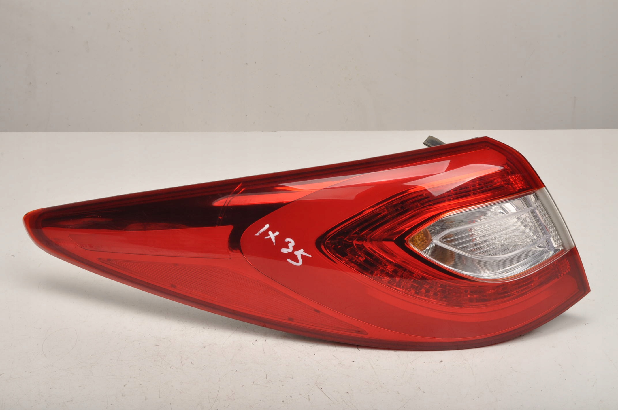 HYUNDAI IX35 LAMPA LEWA TYLNA LEWY TYŁ 92401-2Y500