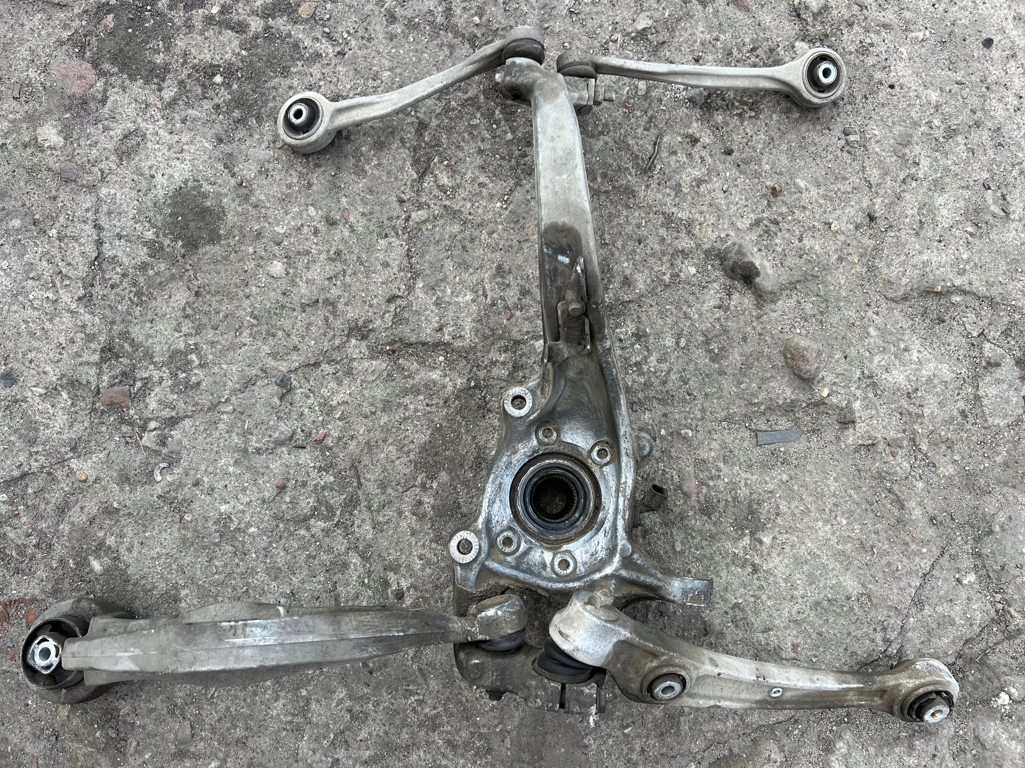 AUDI A4 B8 A5 8T A6 C7 A7 swing left left front 8K0407257E