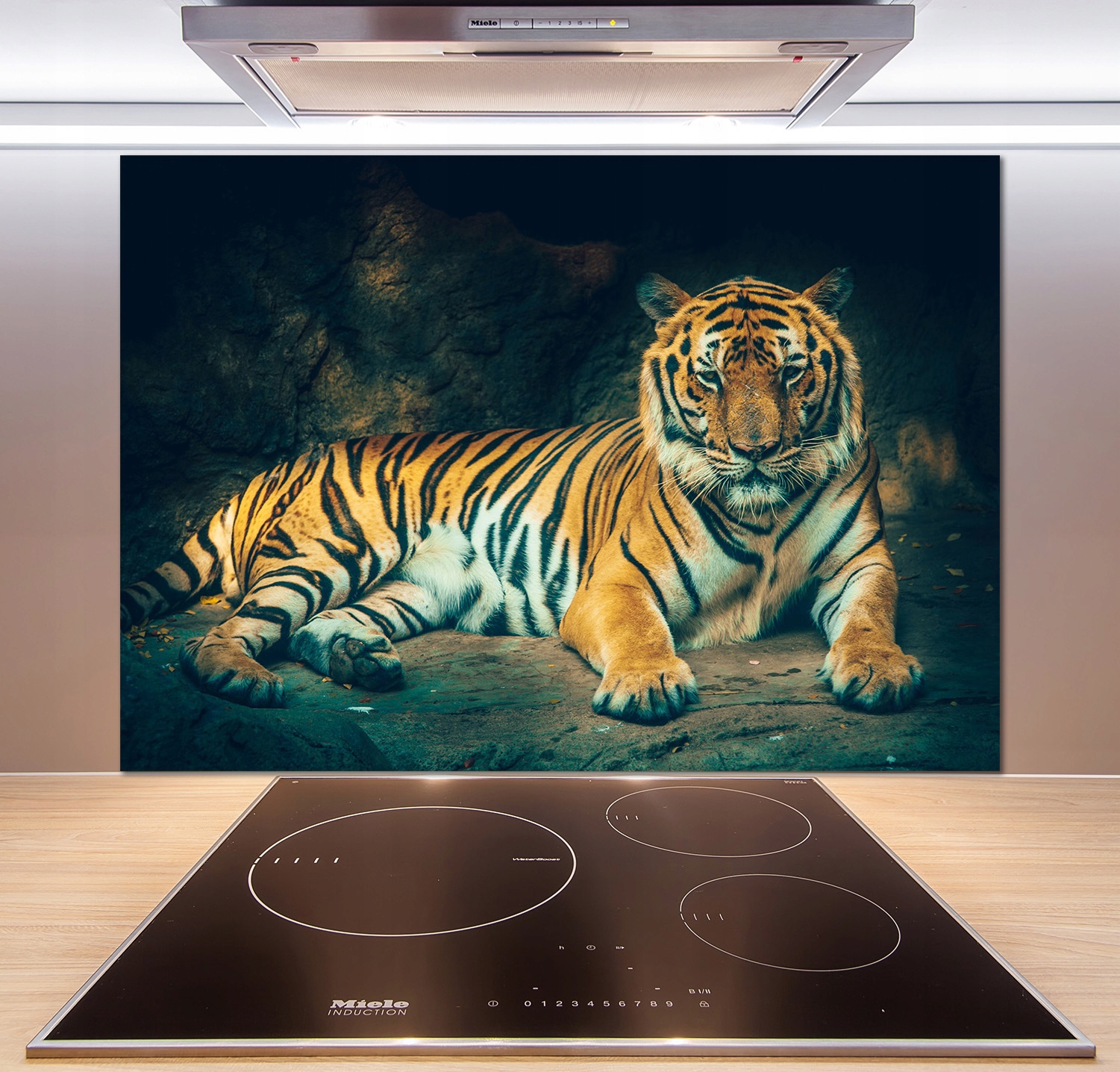

Panel do kuchni Tygrys w jaskini 100x70 cm + Klej