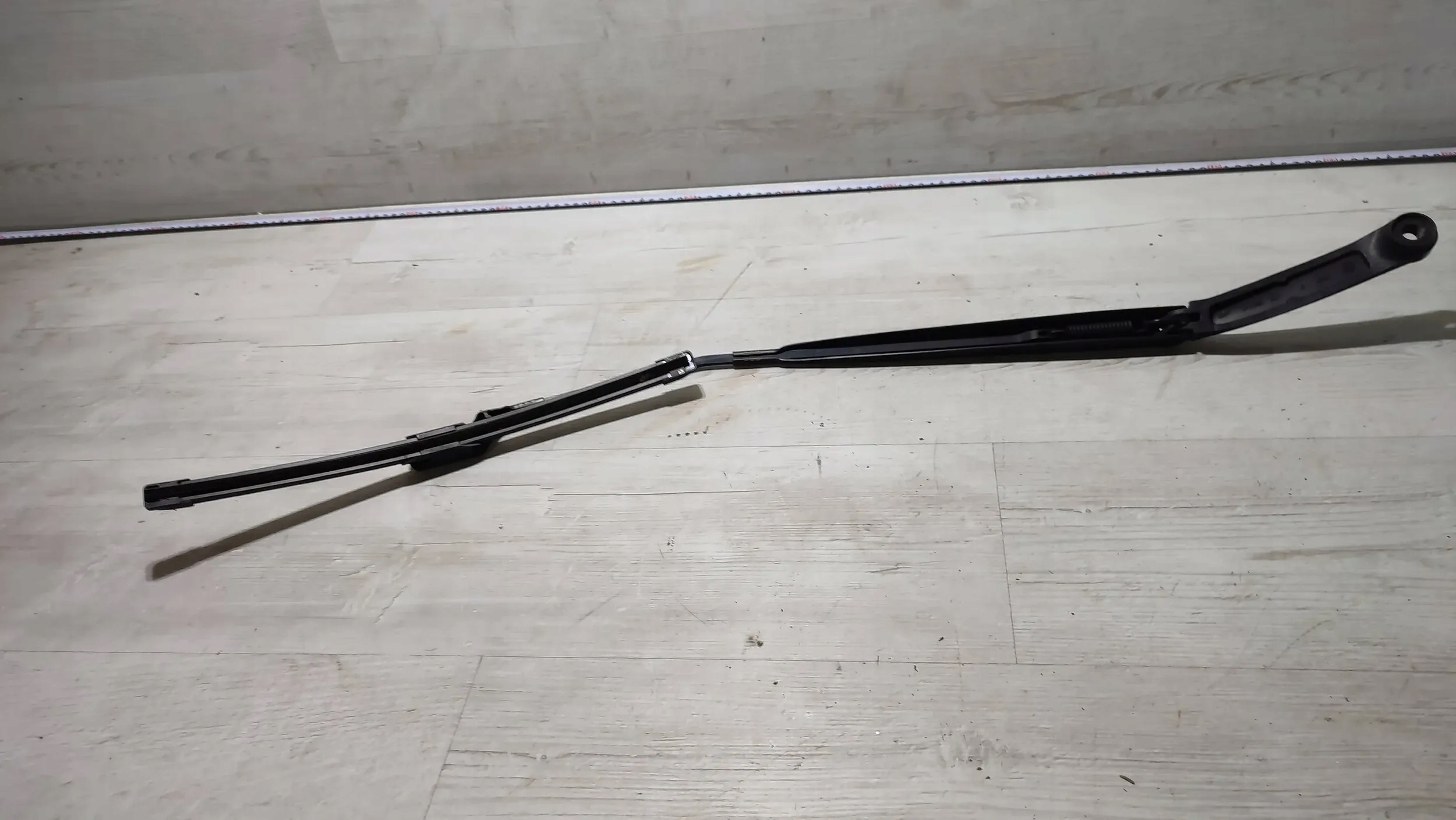 Fiat Tipo II HB 19r. 1.4 front side right wiper arm windows