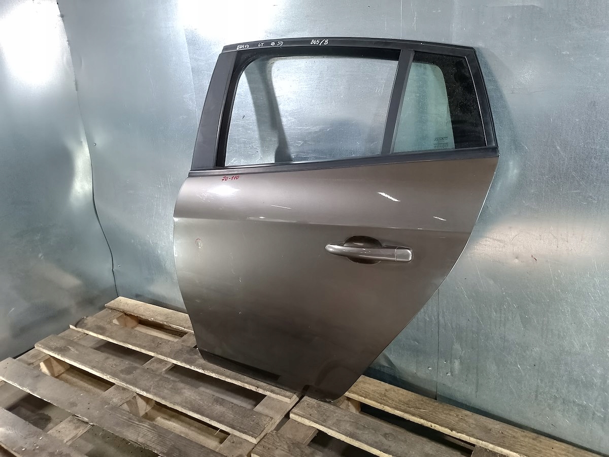 DRZWI LEWY TYŁ FIAT BRAVO 865/B Typ samochodu Samochody osobowe
