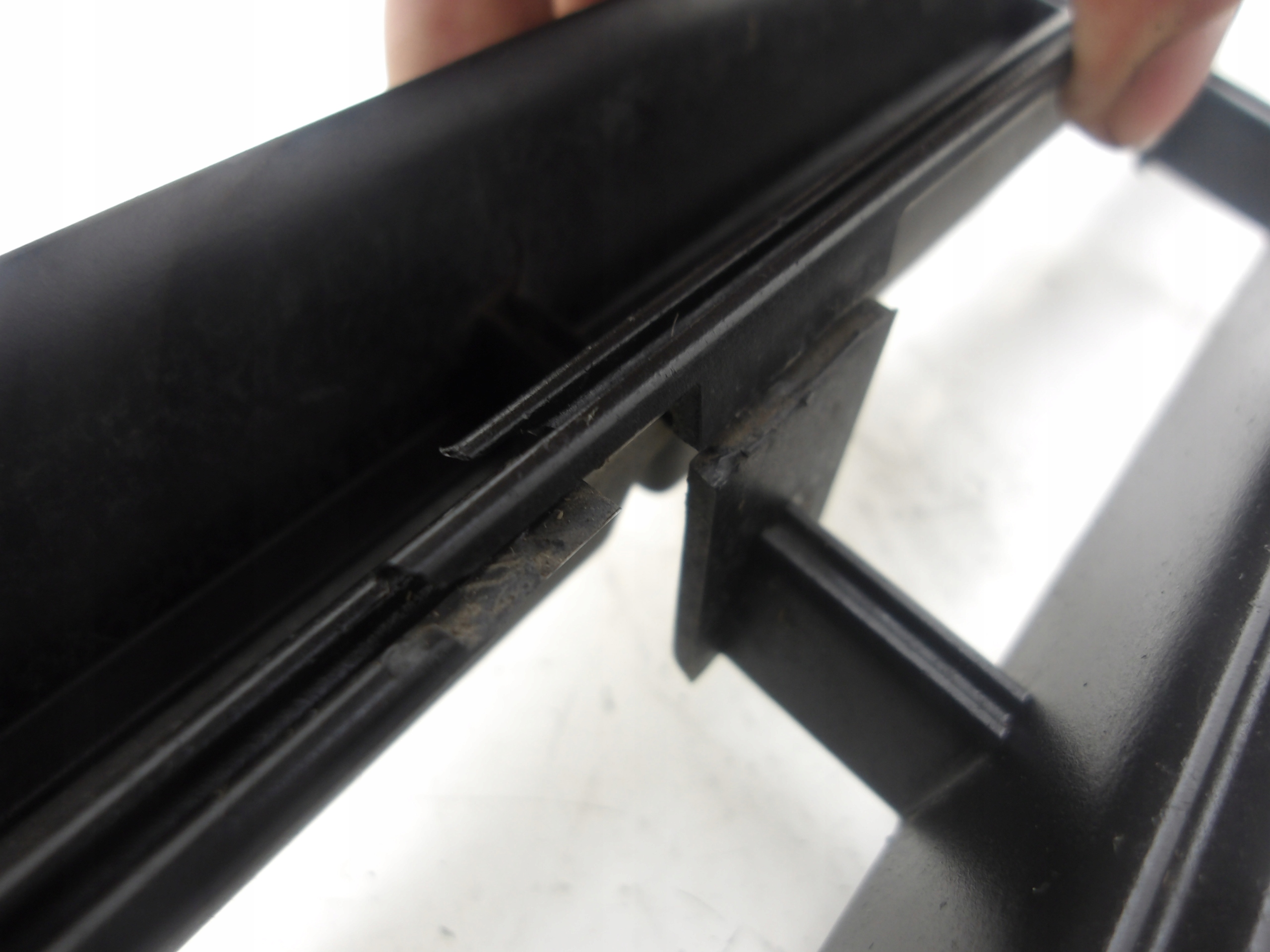 VW PASSAT B6 05-10 grid of a bumper front front CHROM 3C0853677